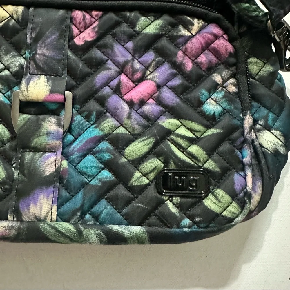 Lug Carousel XL Floral Quilted Women's Crossbody Bag Bloom Black - Picture 4 of 14